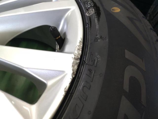 TOYOTA 210系クラウン純正ホイール + PIRELLI ICE ZERO ASIMMETRICO