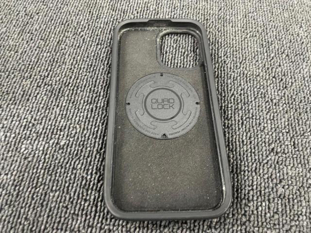 【QUAD LOCK】スマホホルダー