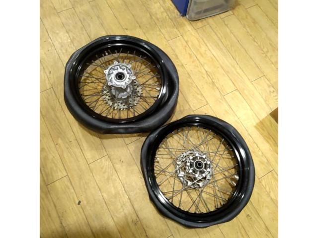 YAMAHA WR250X純正ホイール
