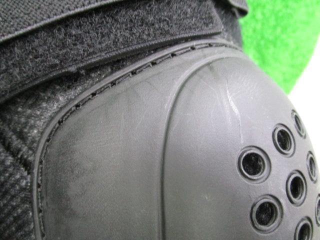 【フリーサイズ】 KOMINE ニープロテクター