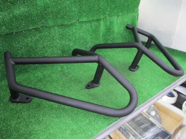 【Vストローム800DE/EM1BA】 メーカー不明 タンクガード