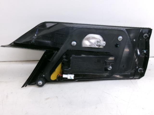 ホンダ純正 テールレンズ 左 内側のみ 【オデッセイ/RC1 RC2 RC4】