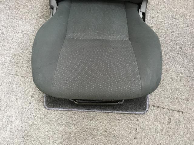 TOYOTA(トヨタ) 200系 ハイエーススーパーGL 純正シート 運転席&助手席セット