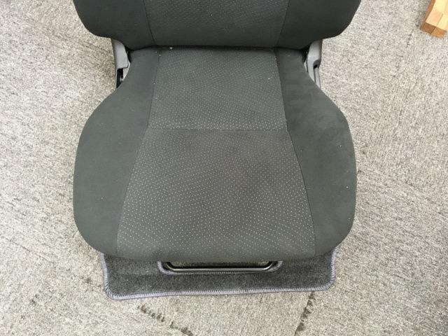 TOYOTA(トヨタ) 200系 ハイエーススーパーGL 純正シート 運転席&助手席セット
