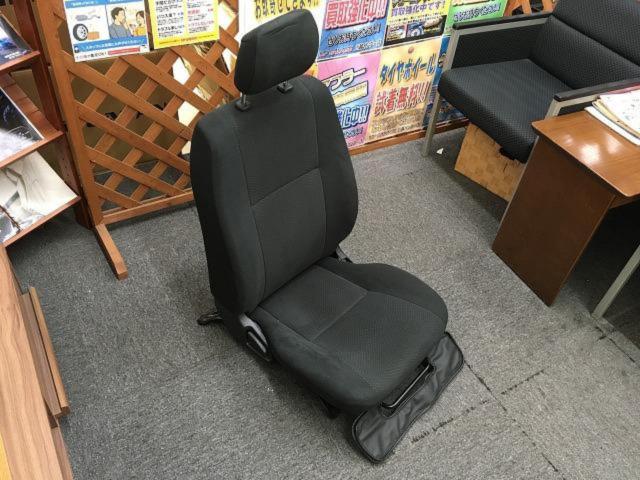TOYOTA(トヨタ) 200系 ハイエーススーパーGL 純正シート 運転席&助手席セット