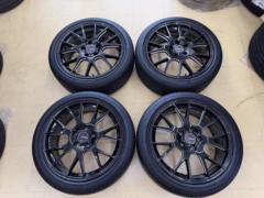 KYOHO AME CIRCLAR RM-7  + YOKOHAMA ADVAN dB 215/45R18 89W