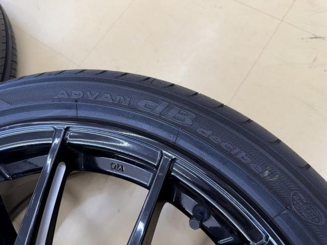 KYOHO AME CIRCLAR RM-7  + YOKOHAMA ADVAN dB 215/45R18 89W