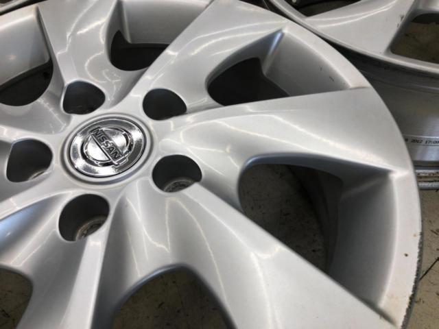 NISSAN C26セレナ純正ホイール