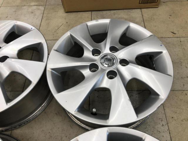 NISSAN C26セレナ純正ホイール