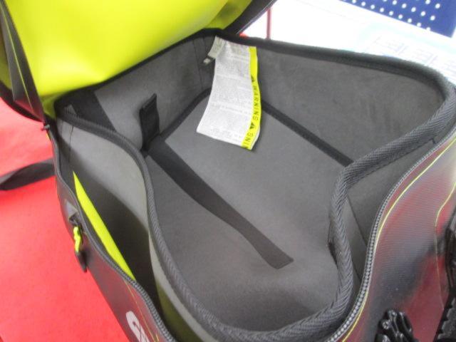 【GIVI】防水タンクバッグ GRT715