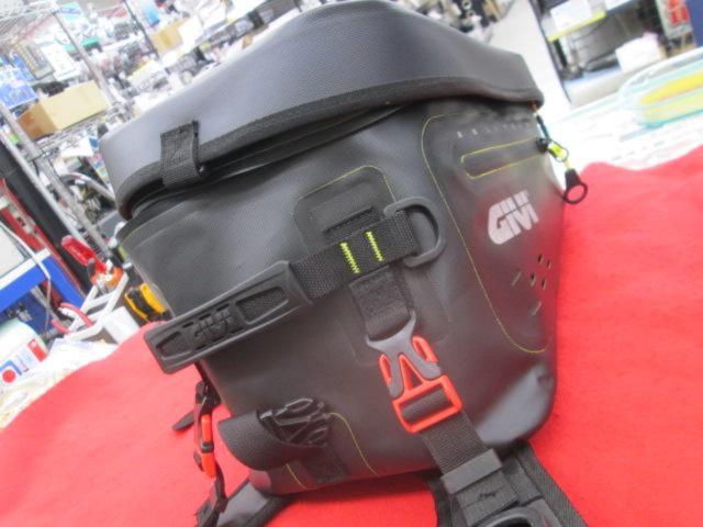 【GIVI】防水タンクバッグ GRT715