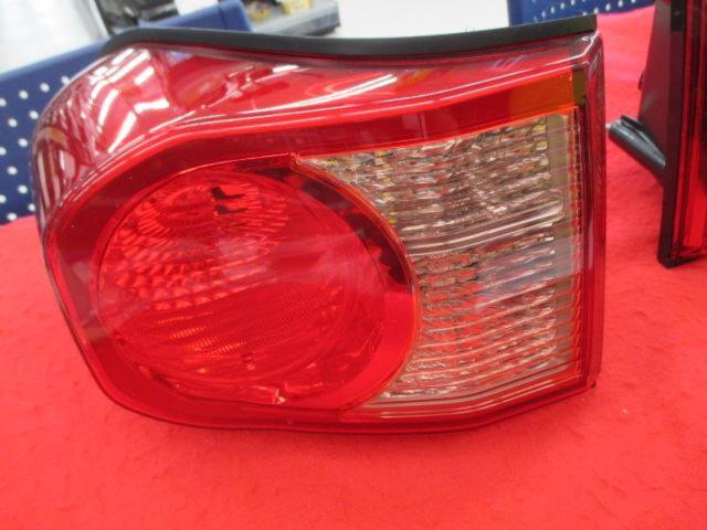 【トヨタ純正】トヨタ純正  FJクルーザー/GSJ15W 純正テールレンズ