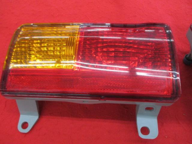 【トヨタ純正】トヨタ純正  FJクルーザー/GSJ15W 純正リアバンパーテールレンズ