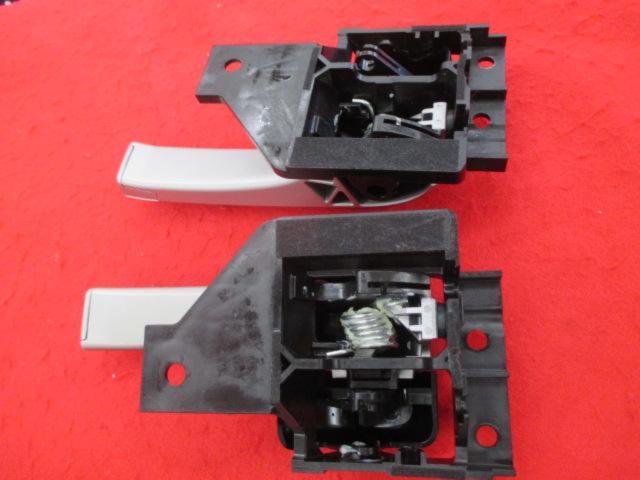 【トヨタ純正】トヨタ純正  FJクルーザー/GSJ15W 純正インナー ドアノブ