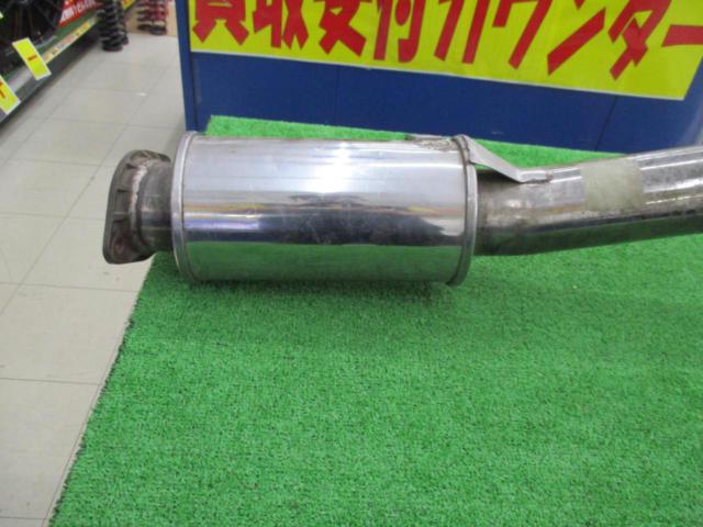 【メーカー不明】フロントパイプ R32
