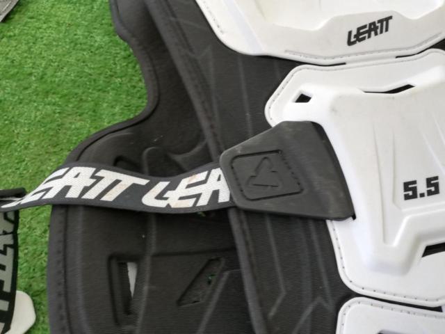 LEATT チェストプロテクター 5.5 Pro JR