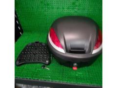 メーカー不明 リアBOX