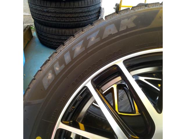 F-Direction メッシュホイール+BRIDGESTONE BLIZZAK VRX3