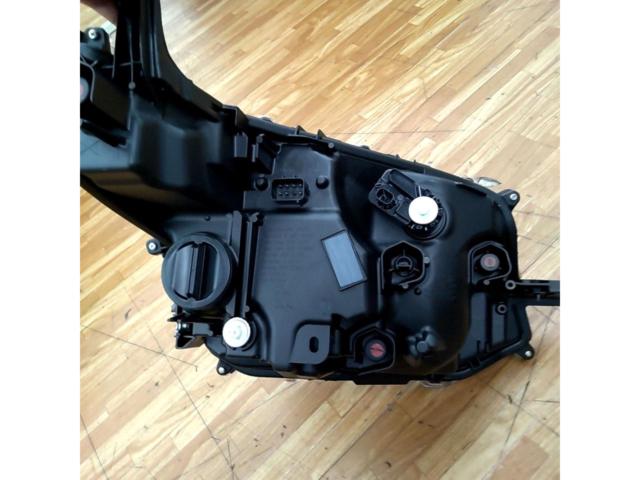 ダイハツ LA850S ムーブカスタムRS・Gグレード純正 LEDヘッドライト