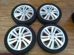 ダイハツの軽カー流用に!! 【ダイハツ純正】 LA100S/ムーヴカスタム純正ホイール+【TOYO】BluEarth-A AE50