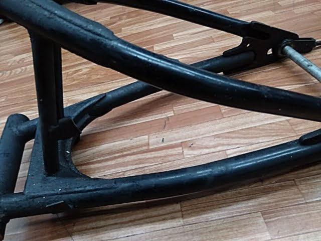 Huge price reduction!! Perfect for painting!!
YAMAHA
RZ250
Genuine swing arm