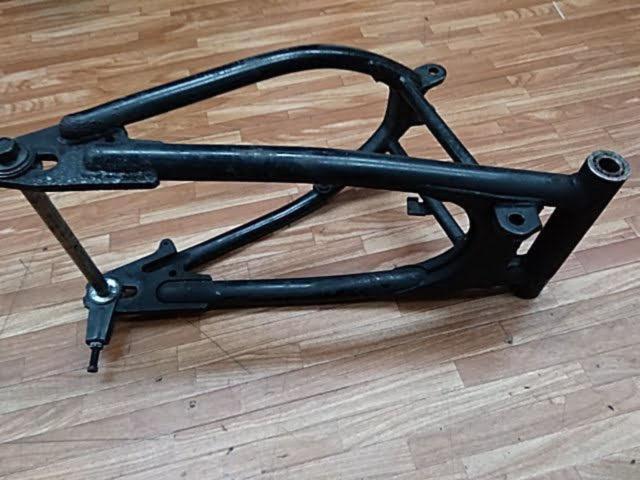 Huge price reduction!! Perfect for painting!!
YAMAHA
RZ250
Genuine swing arm