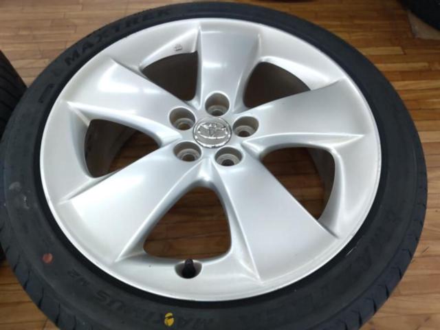 超大人気モデル!! トヨタ純正(TOYOTA)  30系/プリウス ツーリングセレクション純正ホイール + 【MAXTREK】 MAXIMUS M2