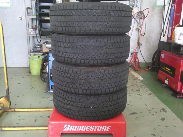 BRIDGESTONE BLIZZAK DM-V3 + TECHNOPIA APHRODITE GX