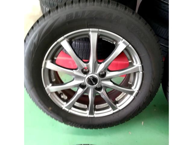【HOT STUFF(ホットスタッフ)】Exceeder(エクシーダー)  +【BRIDGESTONE】 BLIZZAK VRX2