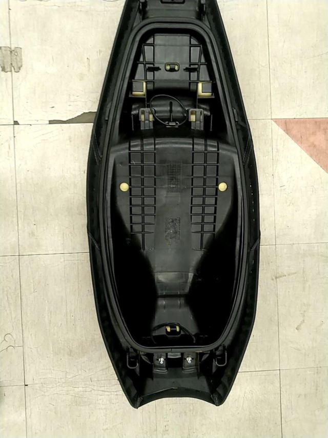 HONDA PCX160 純正シート