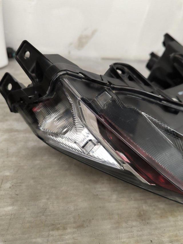 HONDA 純正テールランプ PCX125