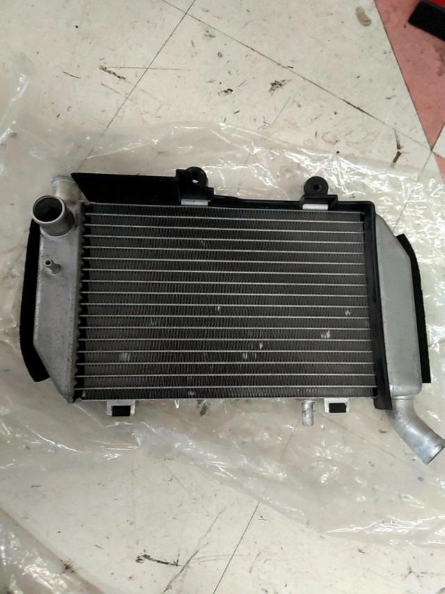 【HONDA】VFR800 純正ラジエーター