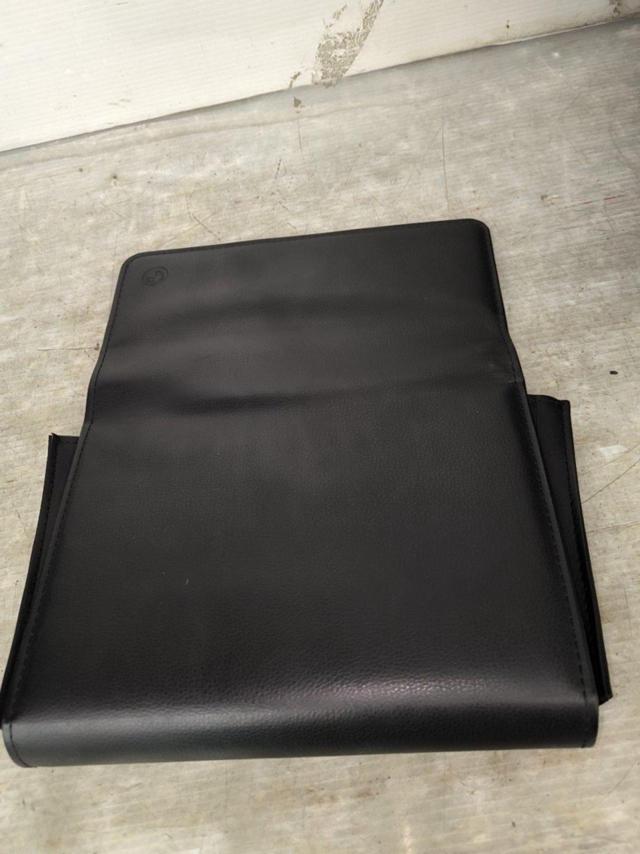 BMW 純正車検証入れ