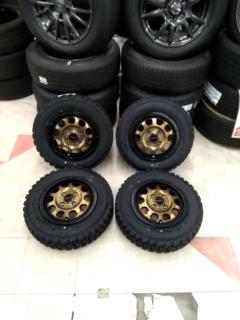 TREASURE ONE WILDPORTER  + YOKOHAMA GEOLANDAR M/T G003