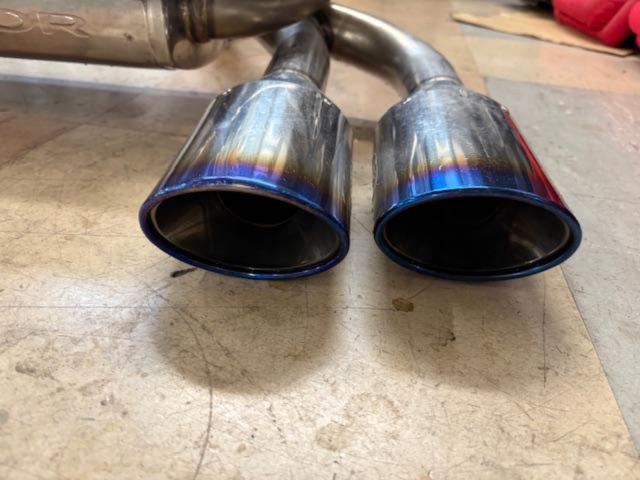 【GANADOR(ガナドール)】Vertex PREMIUM SUS MUFFLER LEXUX RX450h・GYL15W 左右ダブル出しマフラー