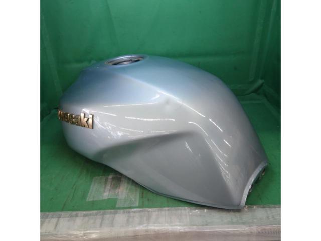 【KAWASAKI】車種不明(ZRX400?)純正タンク