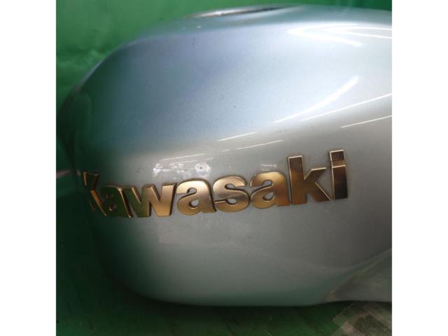 【KAWASAKI】車種不明(ZRX400?)純正タンク