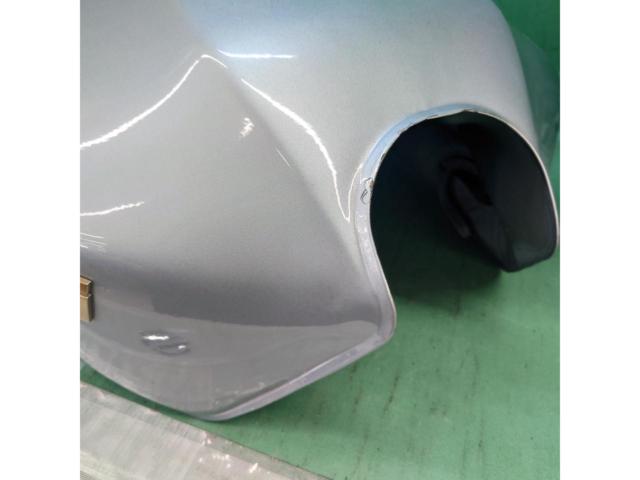 【KAWASAKI】車種不明(ZRX400?)純正タンク