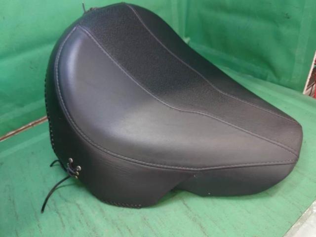 【Harley-Davidson】[RDW-92761-0067]M8ファットボーイ(FLSTF1450)純正シート 前後セット