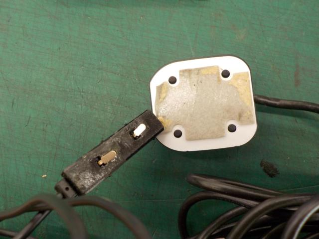 KENWOOD MDV-D308BTW AV一体 メモリーナビ