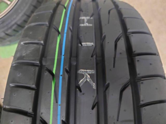 WORK(ワーク) EMOTION(エモーション) CR Kai (5HOLE)  + DUNLOP(ダンロップ) DIREZZA DZ102 215/45R17 100-5H 4本セット