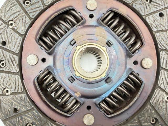 Toyota
ZN6
86
Genuine
Clutch disc