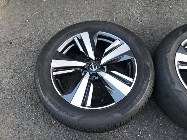 NISSAN T33 エクストレイルGグレード純正ホイール + HANKOOK ventus S1 evo3 SUV