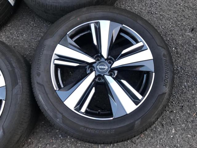 NISSAN T33 エクストレイルGグレード純正ホイール + HANKOOK ventus S1 evo3 SUV