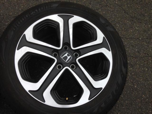 ホンダ ヴェゼル純正ホイール + BRODGESTONE PLAYZ PX-RVⅡ
