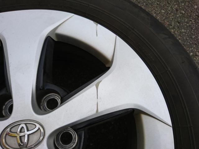 トヨタ 30系プリウス純正ホイール + BRIDGESTONE NEWNO