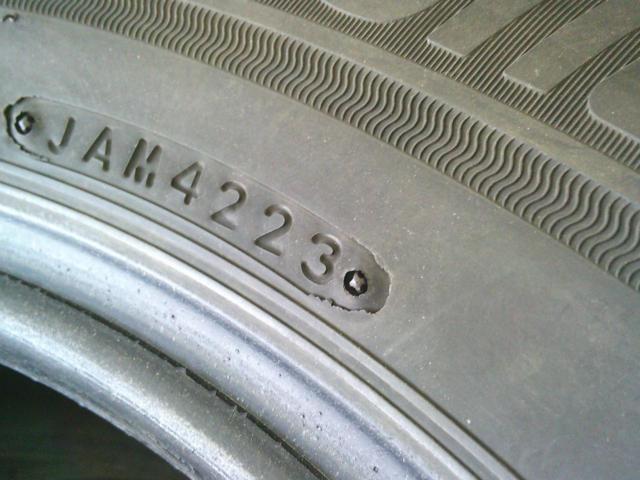 BRIDGESTONE BLIZZAK VRX3