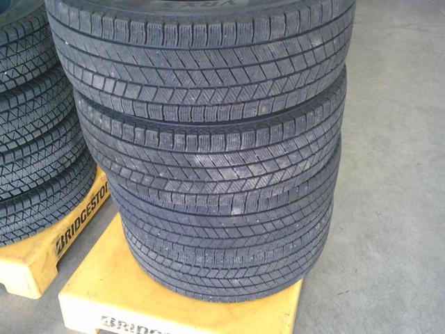 BRIDGESTONE BLIZZAK VRX3