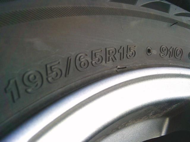 BRIDGESTONE BLIZZAK VRX2 + zart スポークホイール