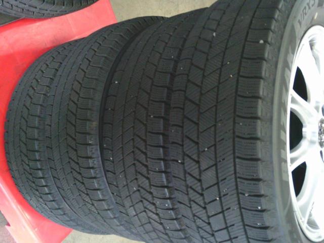 BRIDGESTONE BLIZZAK VRX3 + HOT STUFF CROSS SPEED PREMIUM-10